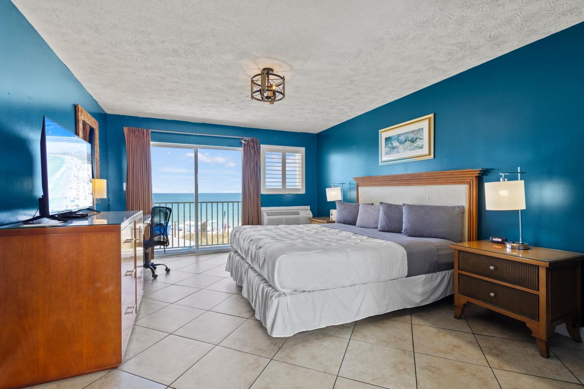 Ocean View Hotel Room With Balcony- King Bed #21 皮尔斯堡 外观 照片